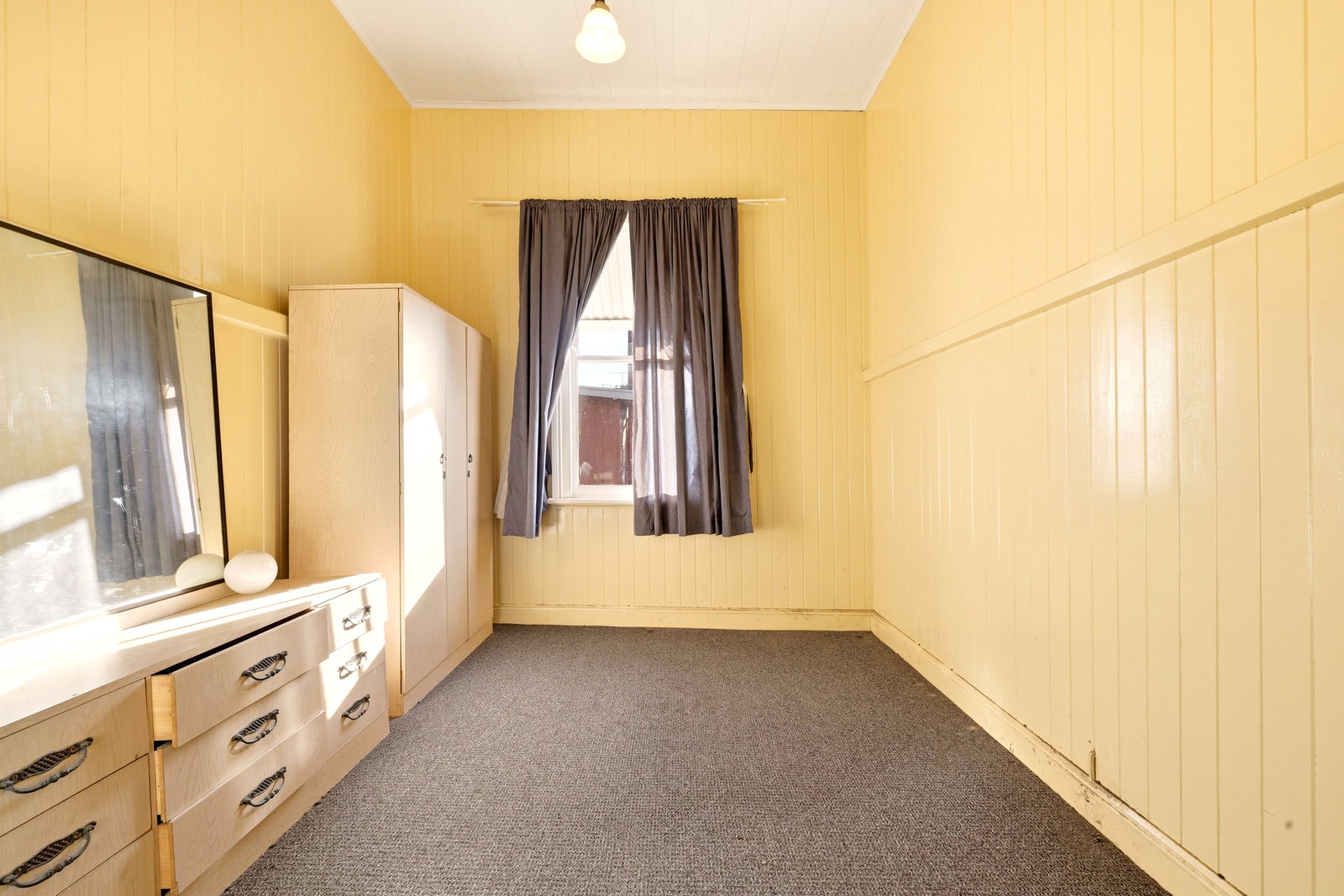 Listing image for 4 Robertson Avenue, Margate  QLD  4019