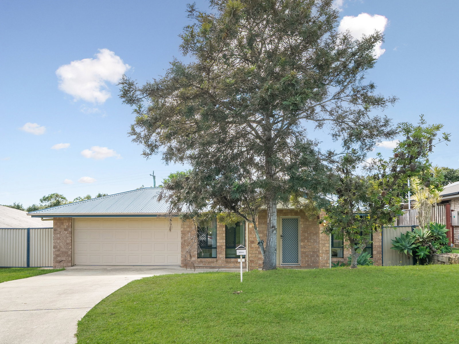 Listing image for 6 Bolte Cr, Kallangur  QLD  4503