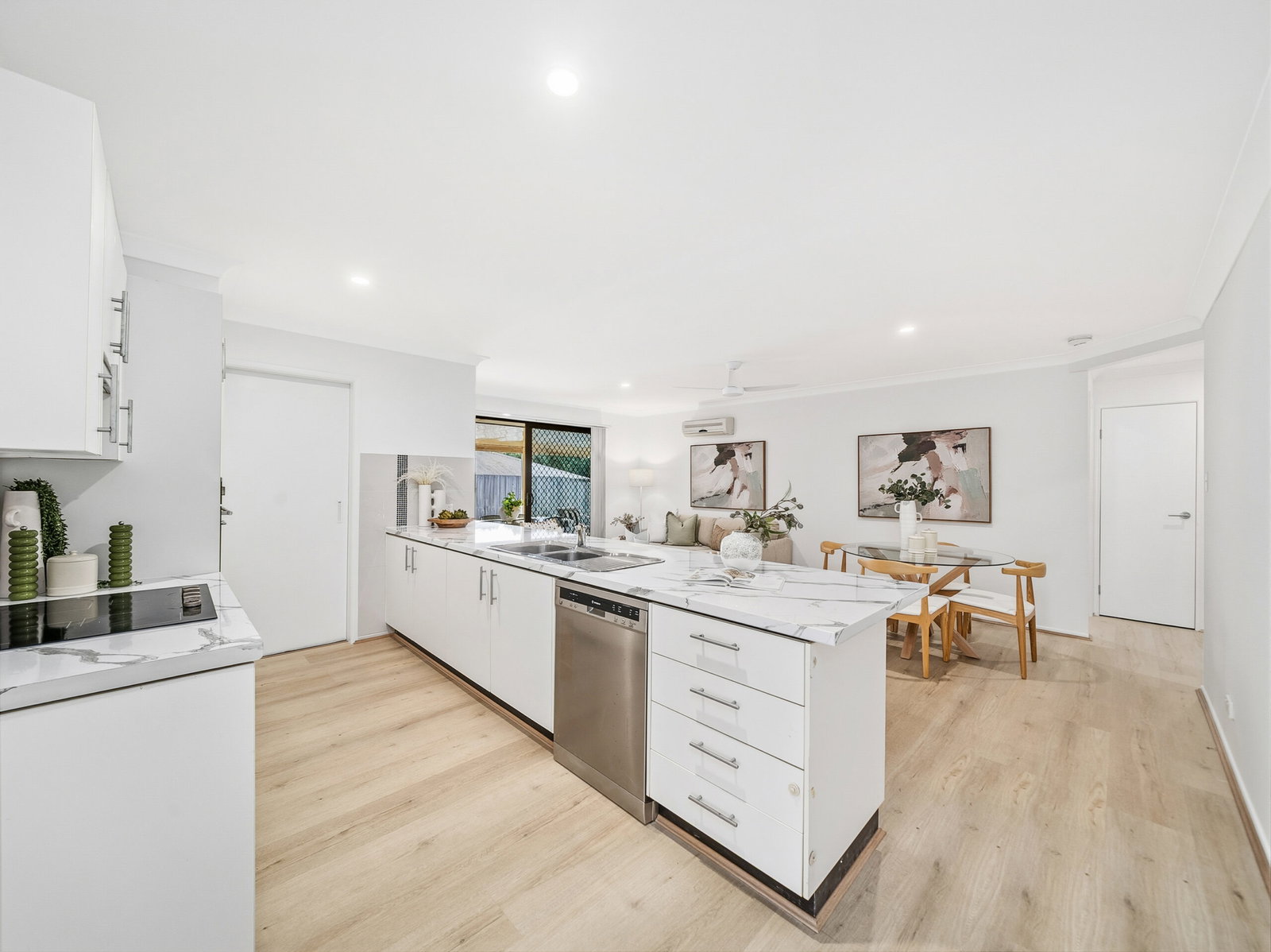 Listing image for 6 Bolte Cr, Kallangur  QLD  4503