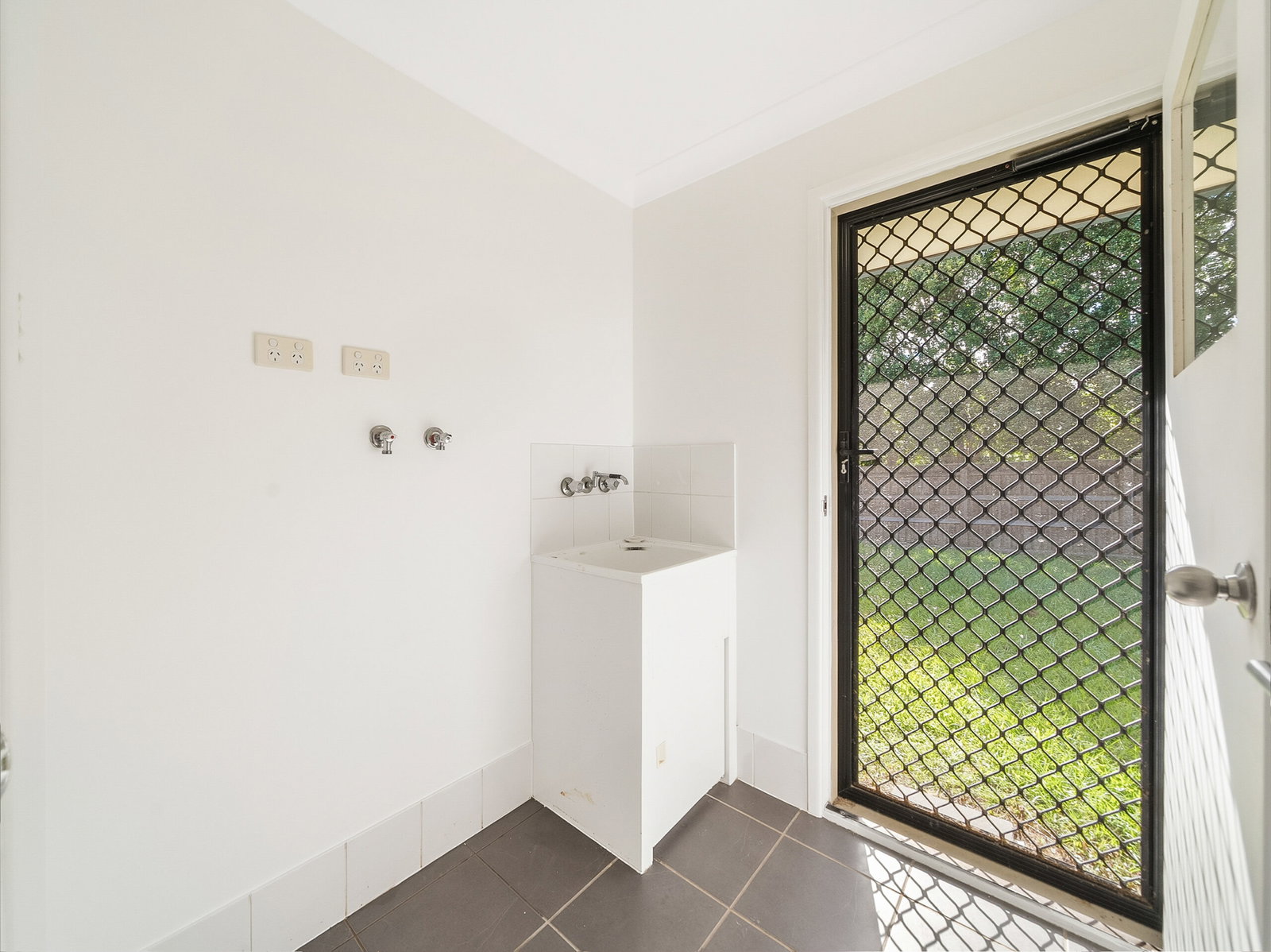 Listing image for 6 Bolte Cr, Kallangur  QLD  4503