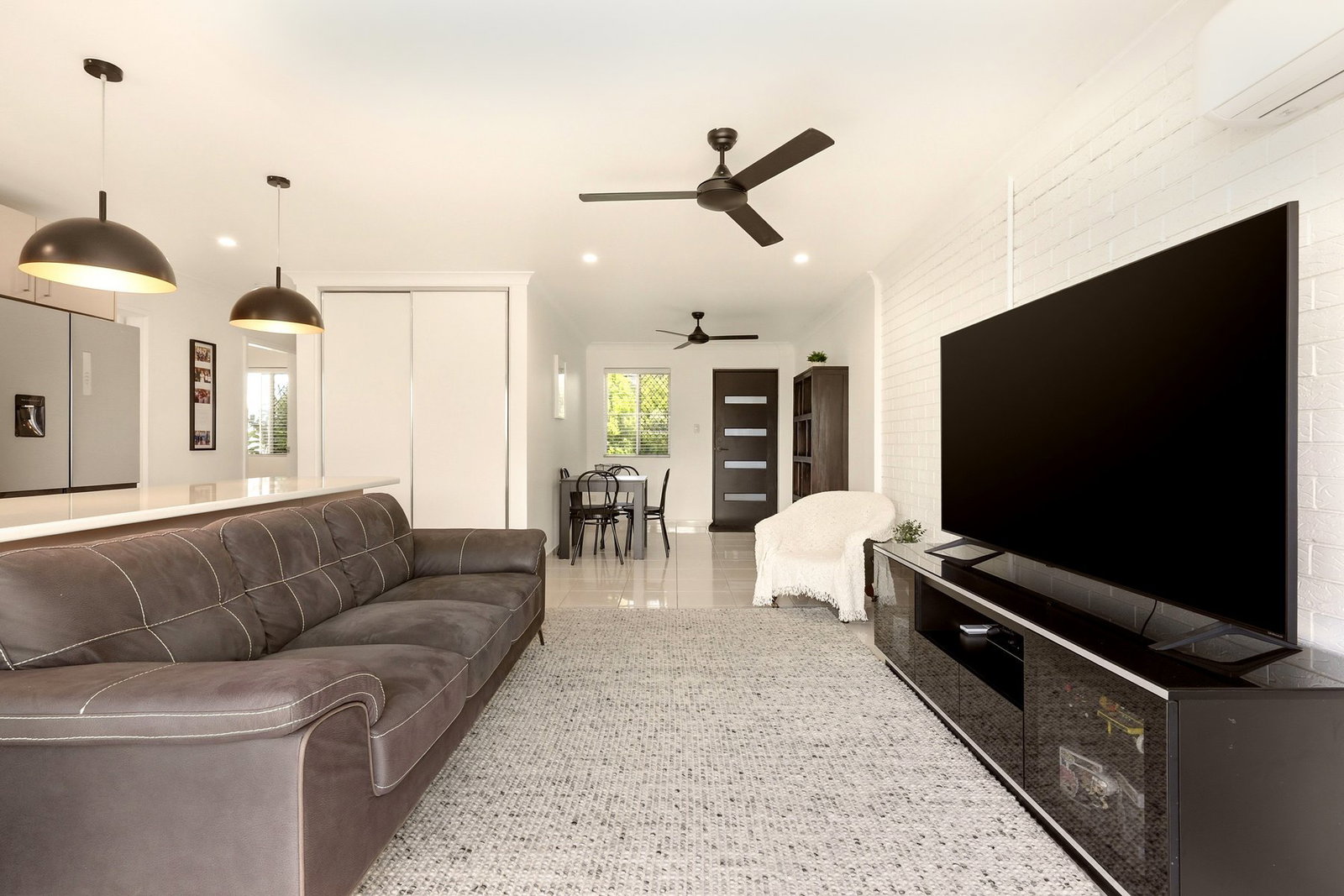 Listing image for 4/2 Osbourne Street, Scarborough  QLD  4020