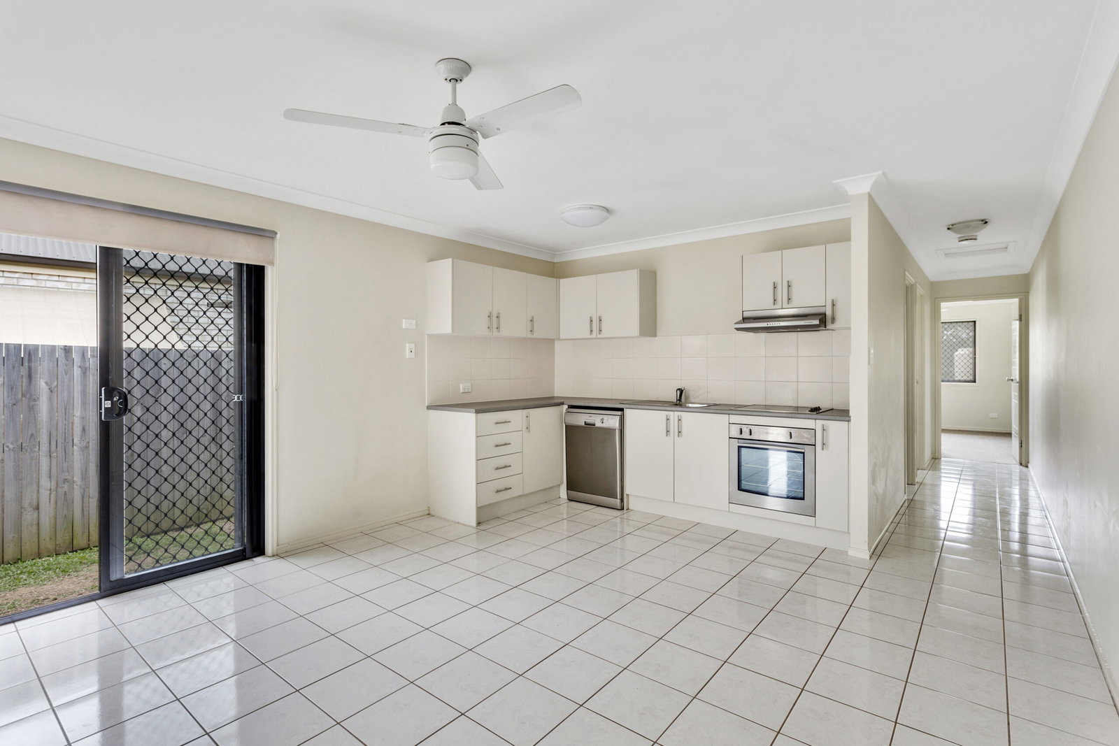 Listing image for 8b Burns Pde, Kallangur  QLD  4503