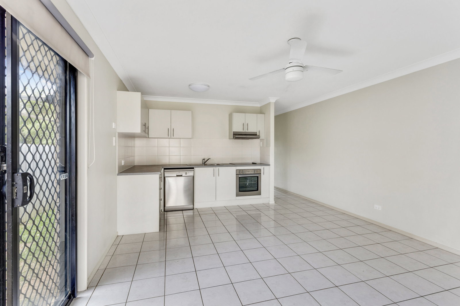Listing image for 8b Burns Pde, Kallangur  QLD  4503