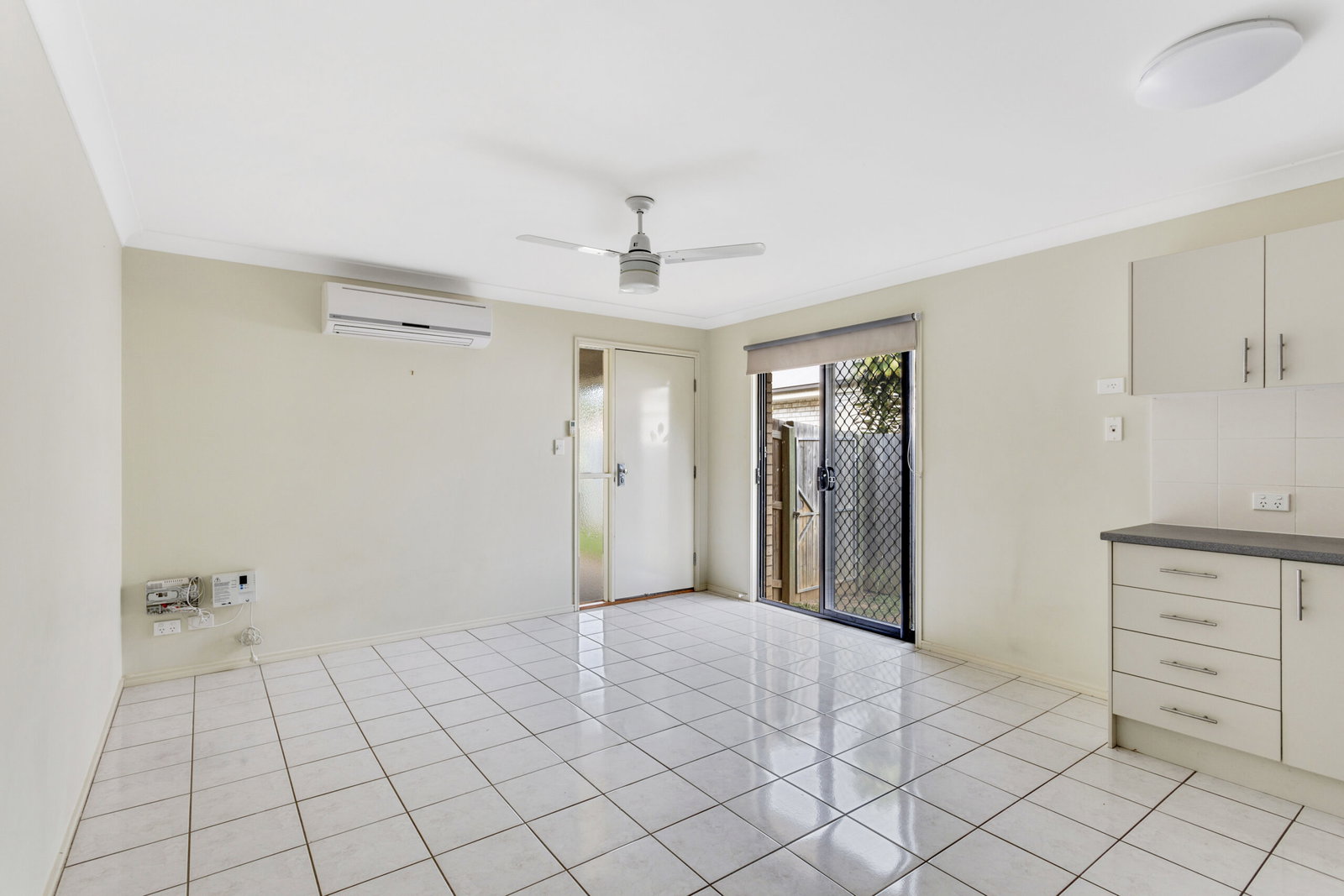 Listing image for 8b Burns Pde, Kallangur  QLD  4503