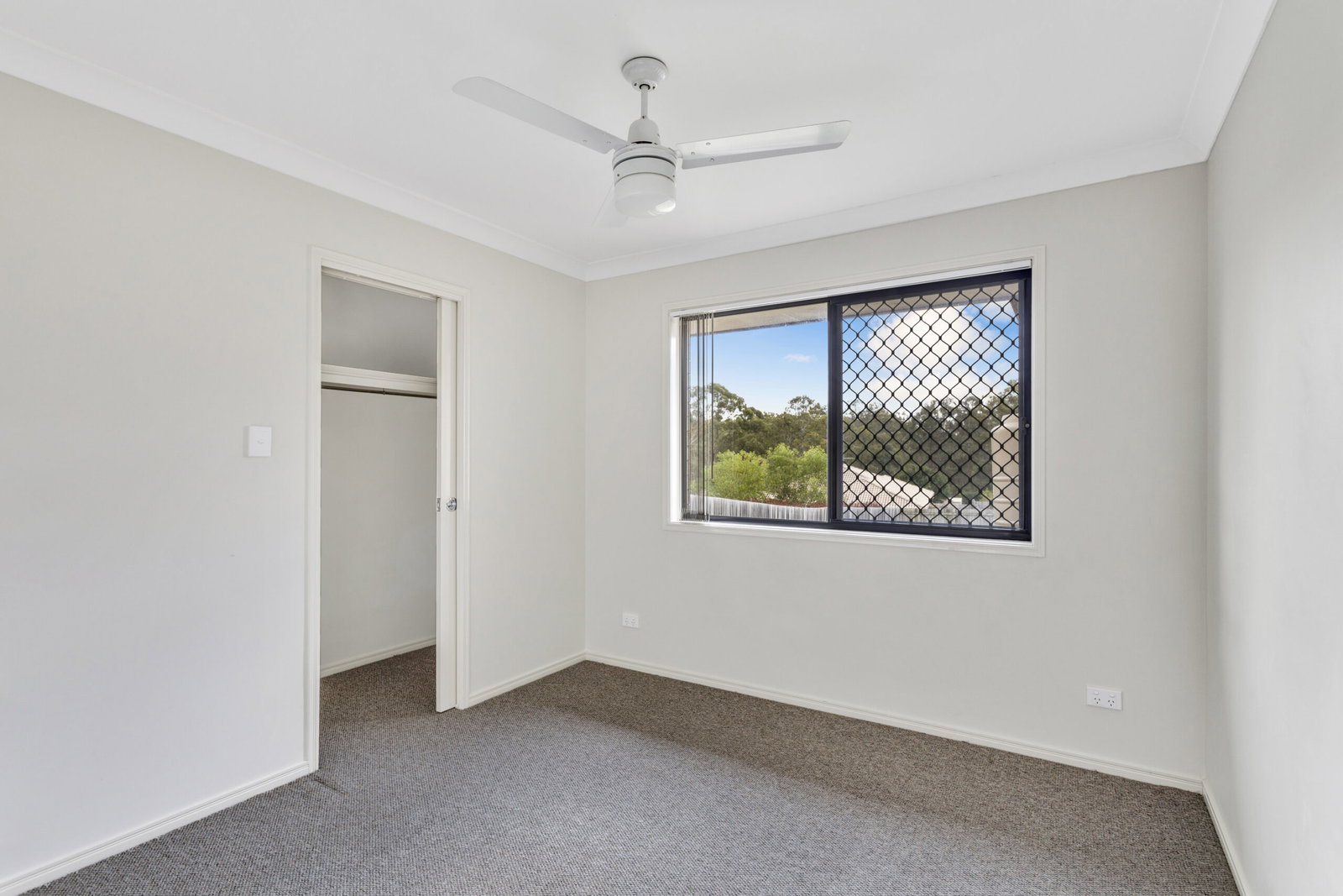 Listing image for 8b Burns Pde, Kallangur  QLD  4503