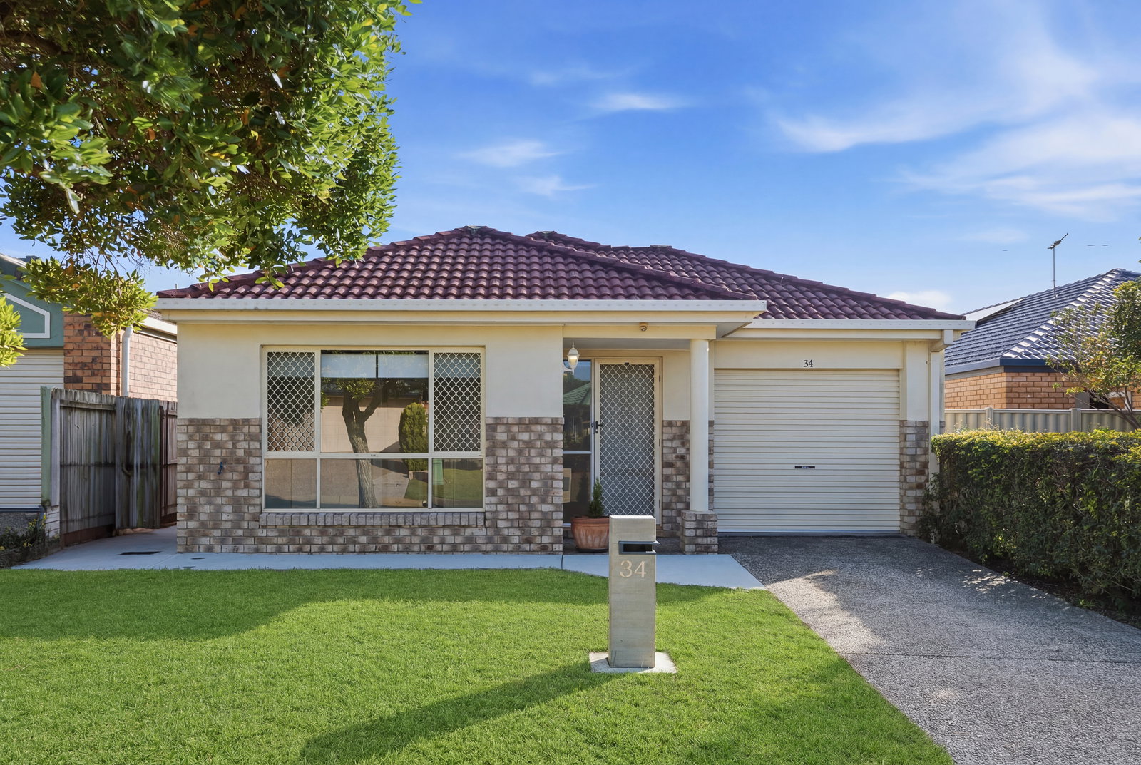 Listing image for 34 Grampion Cct, North Lakes  QLD  4509