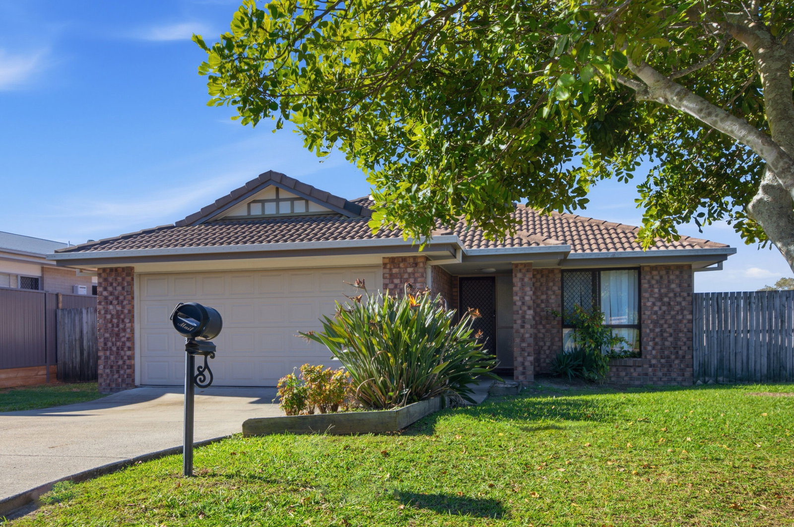 Listing image for 12 Albany Ct, Murrumba Downs  QLD  4503