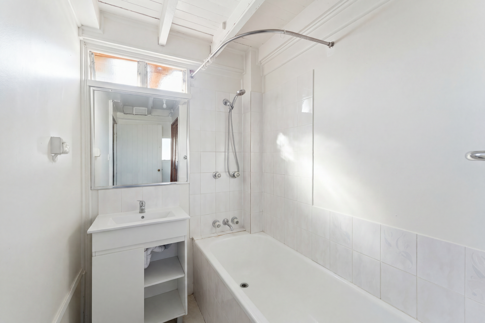 Listing image for 6 Robertson Avenue, Margate  QLD  4019
