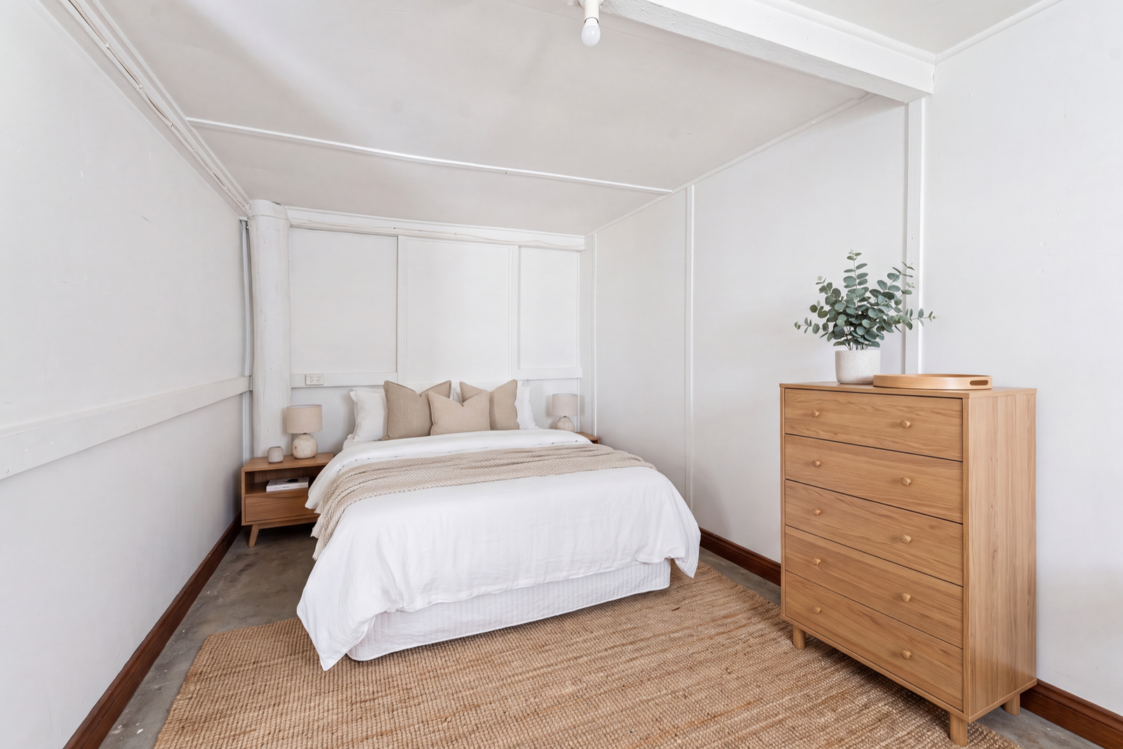 Listing image for 6 Robertson Avenue, Margate  QLD  4019