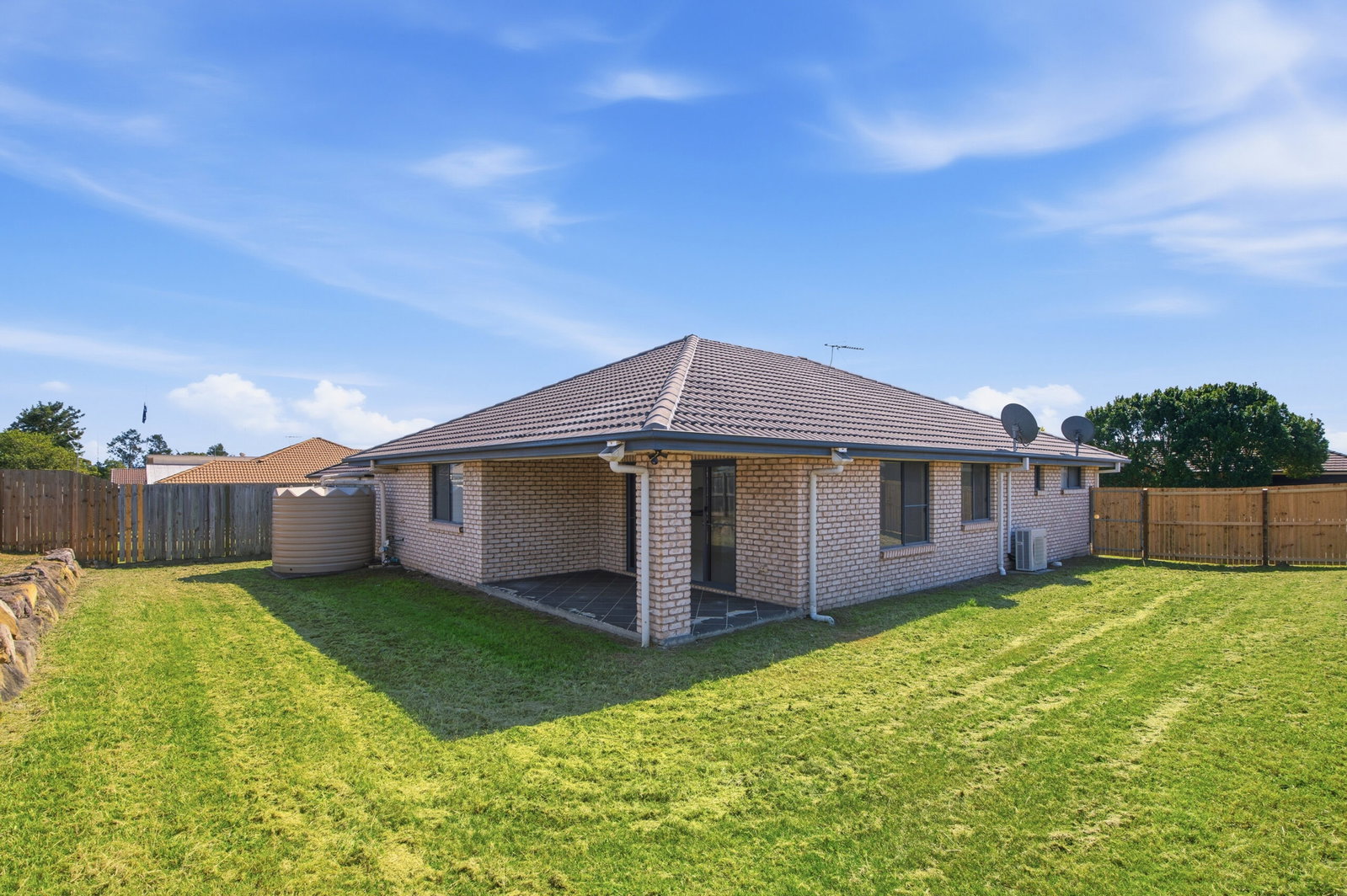 Listing image for 54 Dornoch Crescent, Raceview  QLD  4305