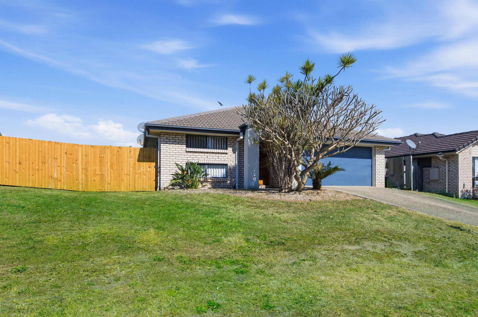 Listing image for 54 Dornoch Crescent, Raceview  QLD  4305