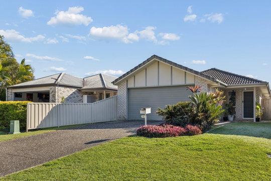 16 Waterlilly Court, Rothwell