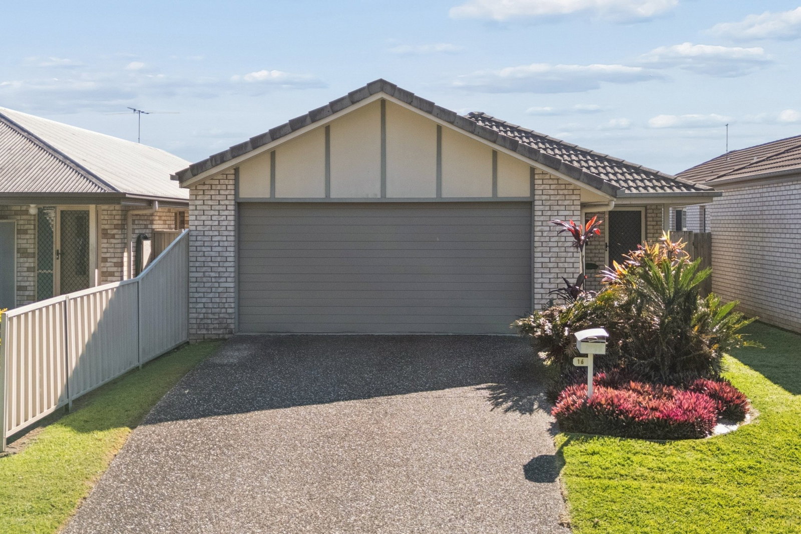 Listing image for 16 Waterlilly Court, Rothwell  QLD  4022