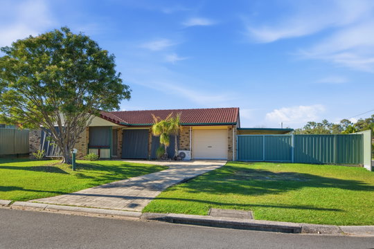 5 Lina St, Morayfield