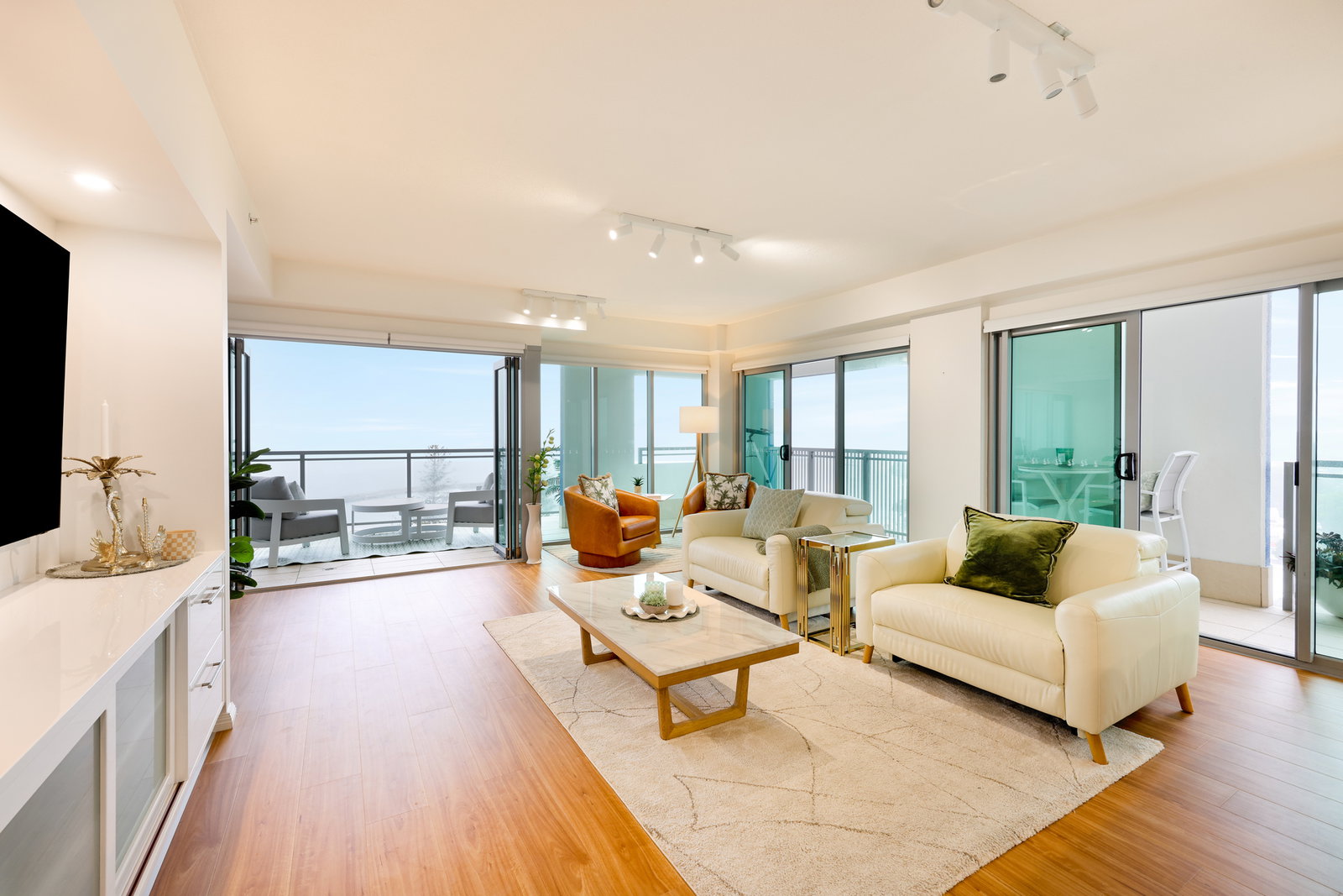 Listing image for 1004/185 Redcliffe Parade, Redcliffe  QLD  4020