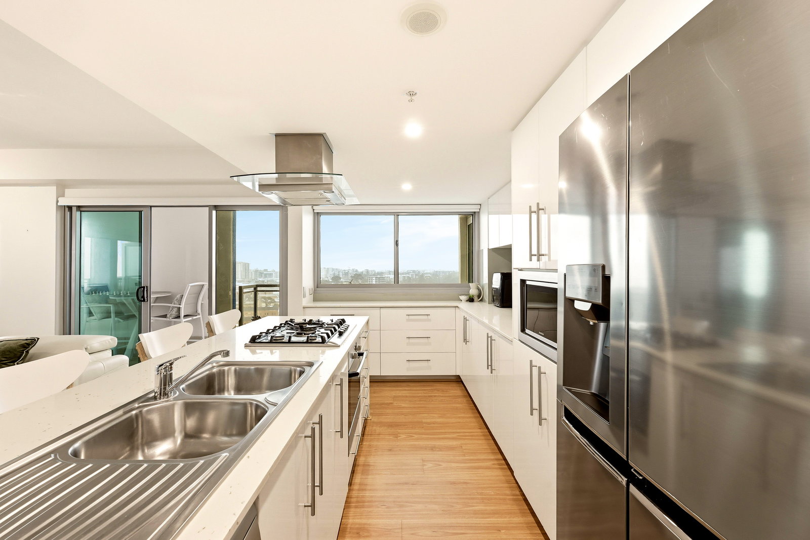 Listing image for 1004/185 Redcliffe Parade, Redcliffe  QLD  4020