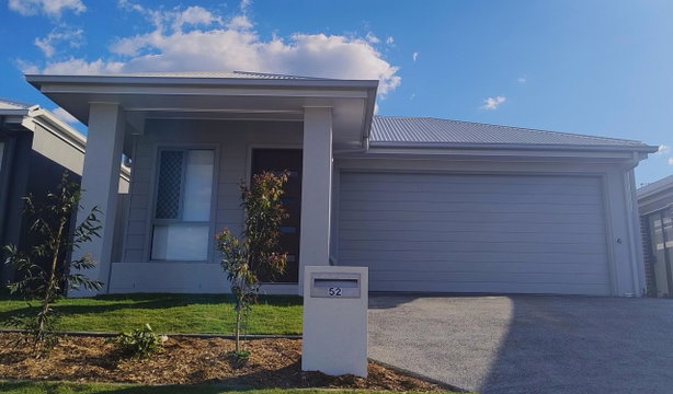 52 Paradise Road, Flagstone