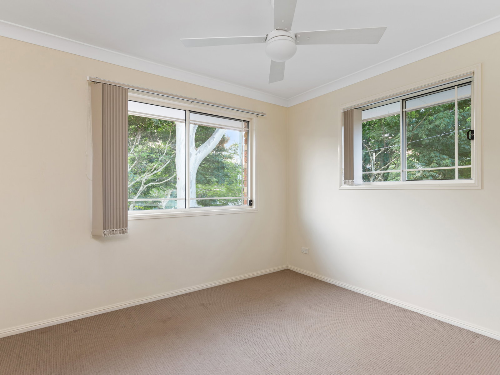 Listing image for 1/2 Sultan St, Rochedale South  QLD  4123