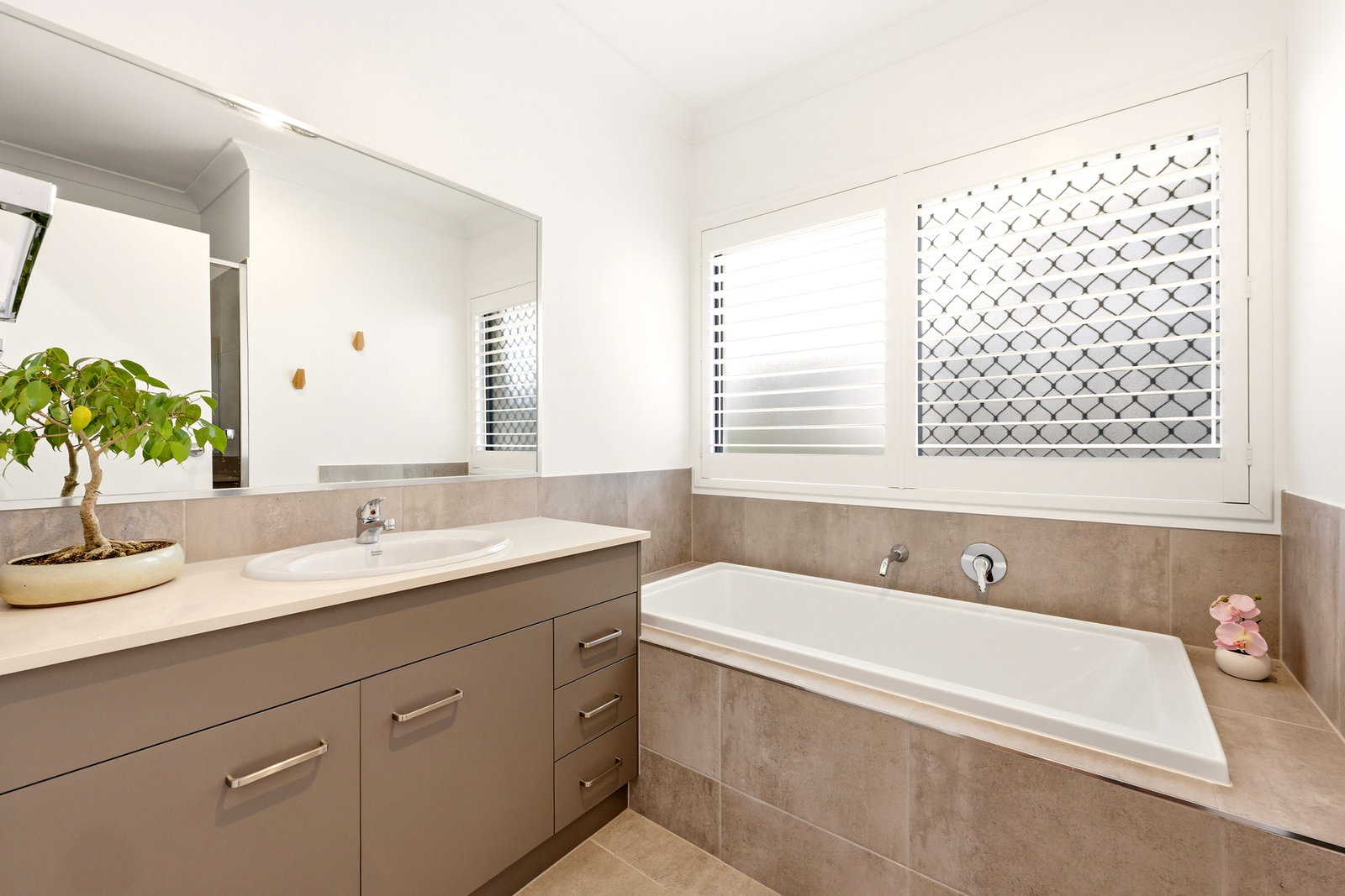 Listing image for 39a Cowen Street, Margate  QLD  4019