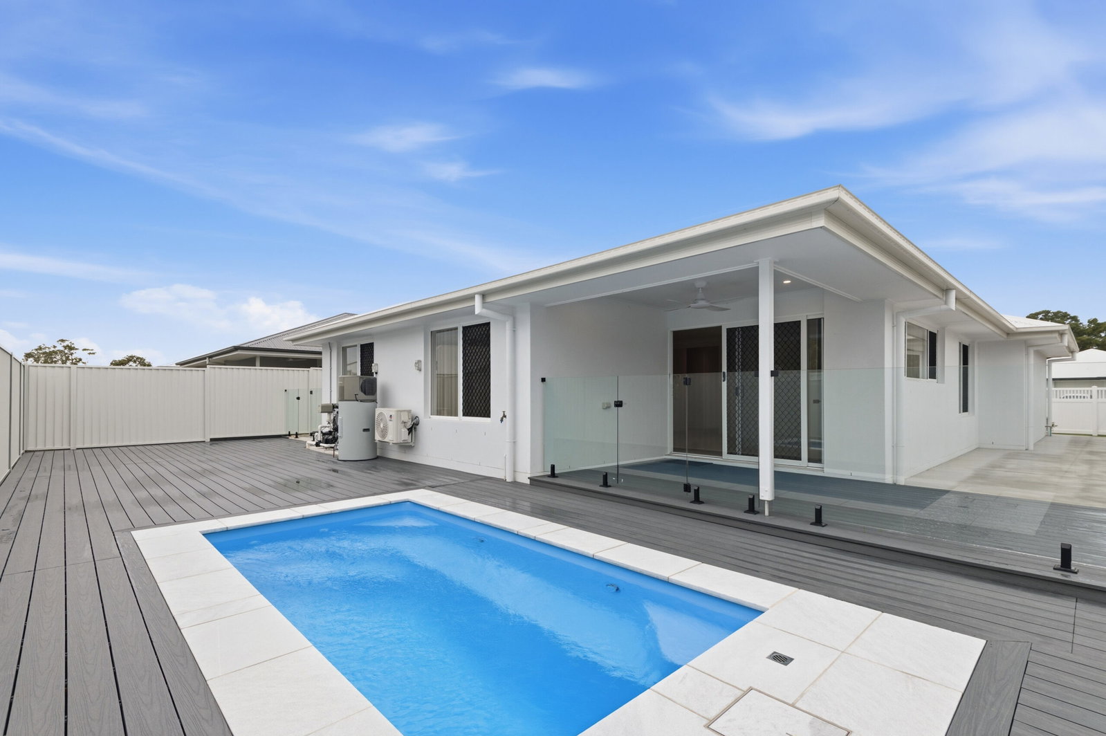 Listing image for 127 Rogers Street, Beachmere  QLD  4510
