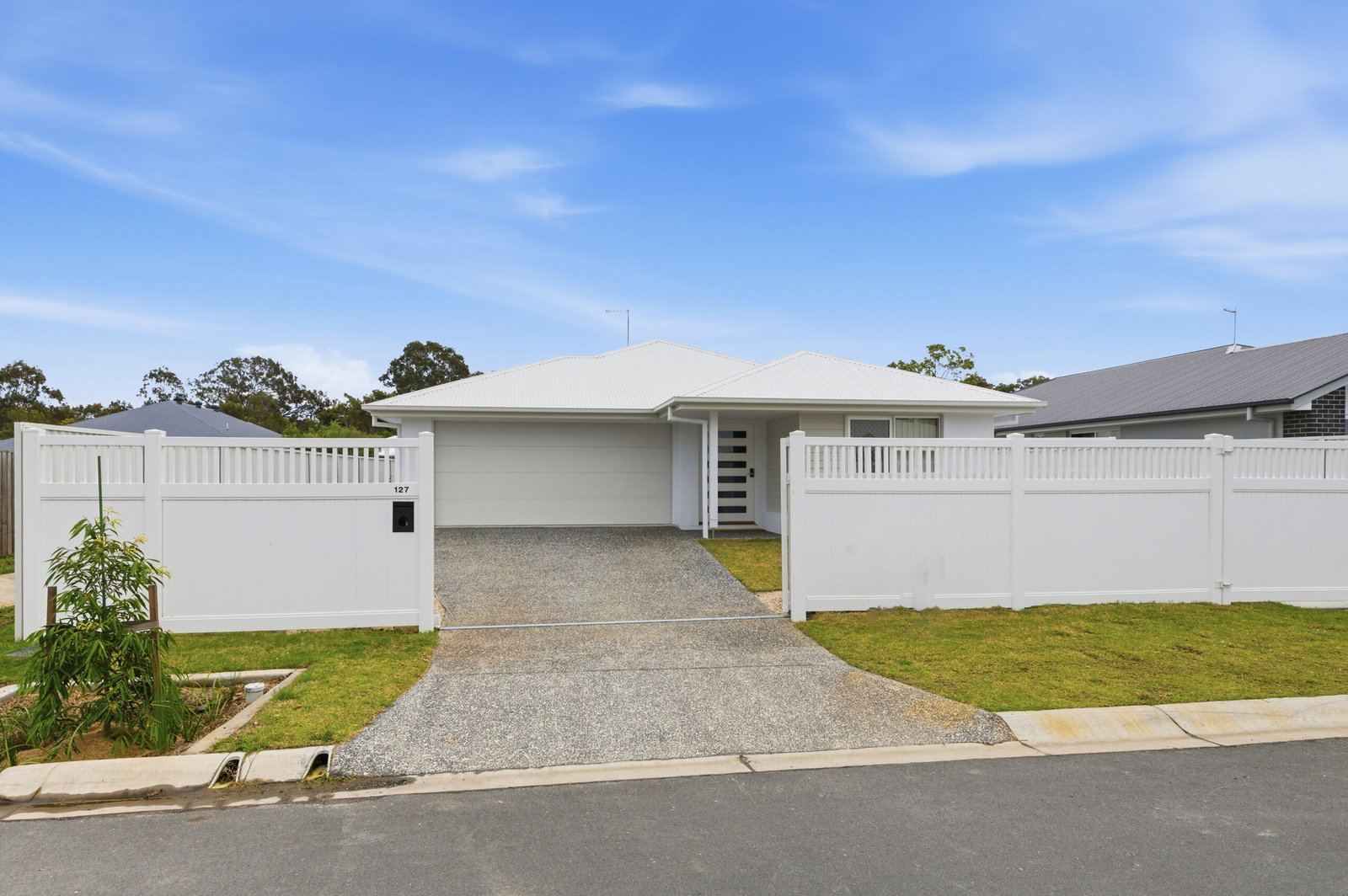 Listing image for 127 Rogers Street, Beachmere  QLD  4510