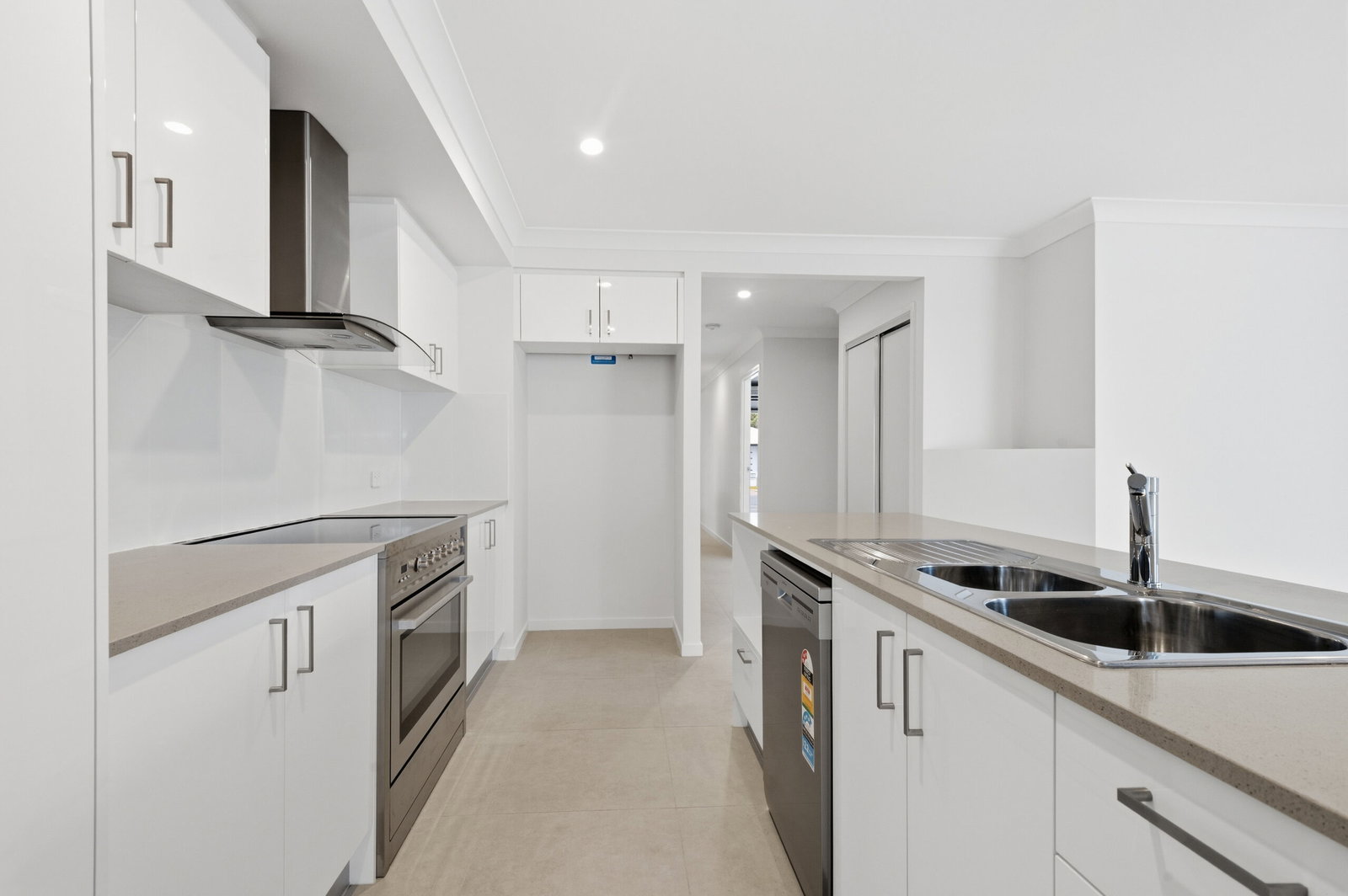 Listing image for 127 Rogers Street, Beachmere  QLD  4510
