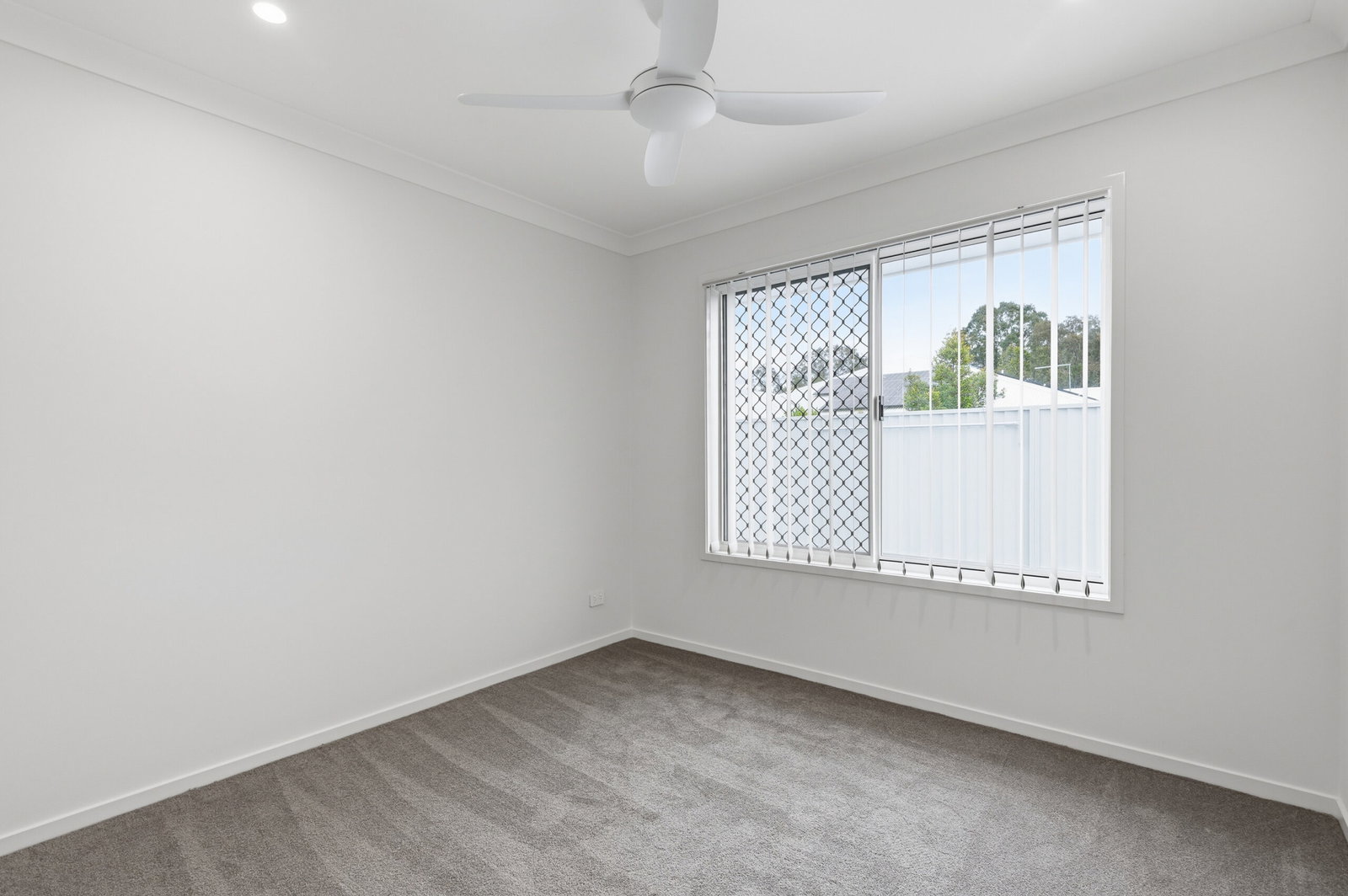 Listing image for 127 Rogers Street, Beachmere  QLD  4510