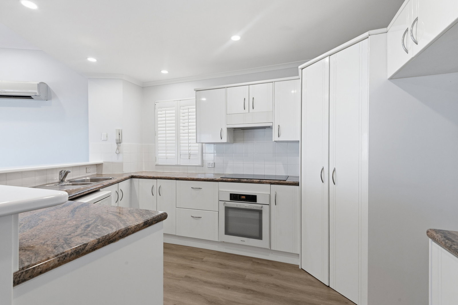 Listing image for 5/185 Landsborough Ave, Scarborough  QLD  4020