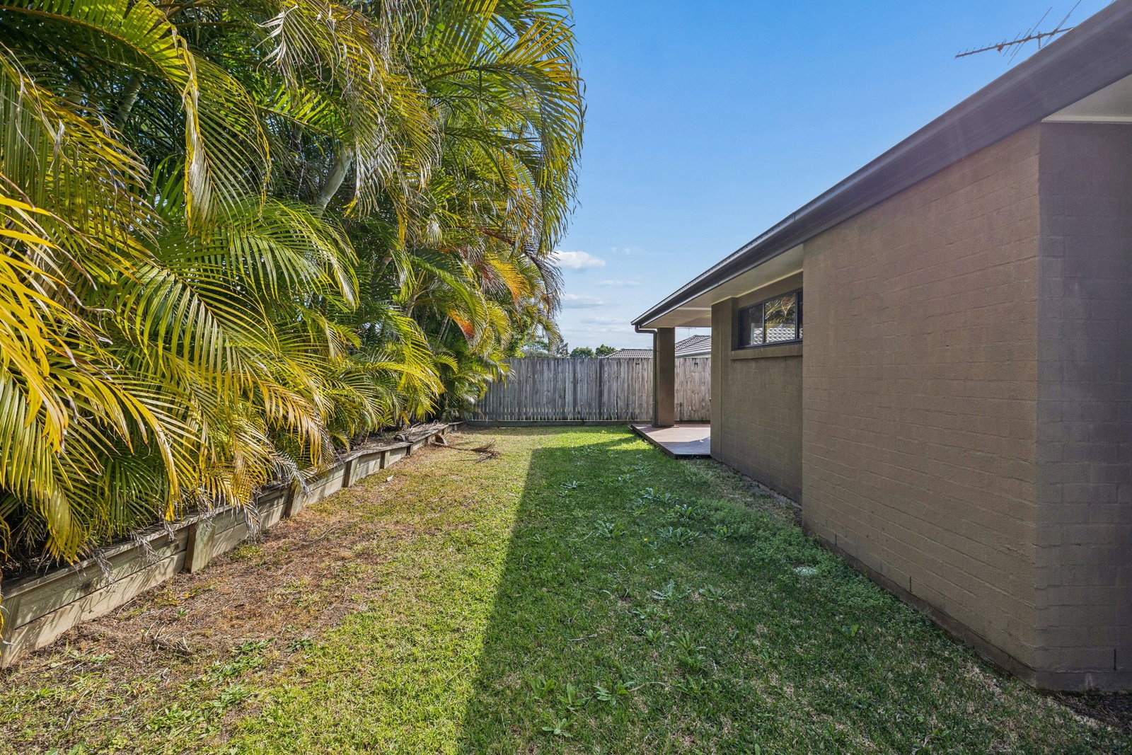 Listing image for 9 Kingdom Circuit, North Lakes  QLD  4509