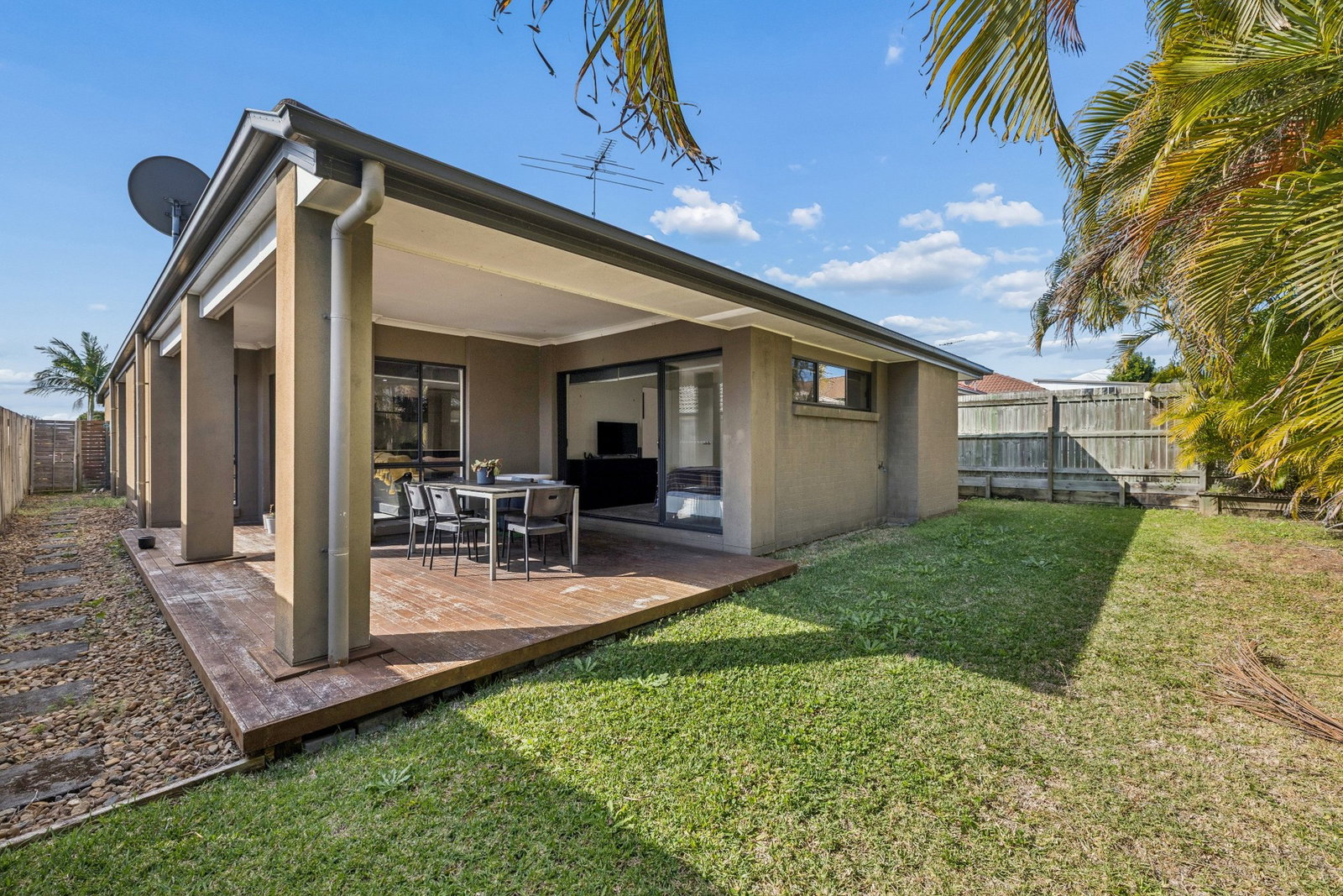 Listing image for 9 Kingdom Circuit, North Lakes  QLD  4509