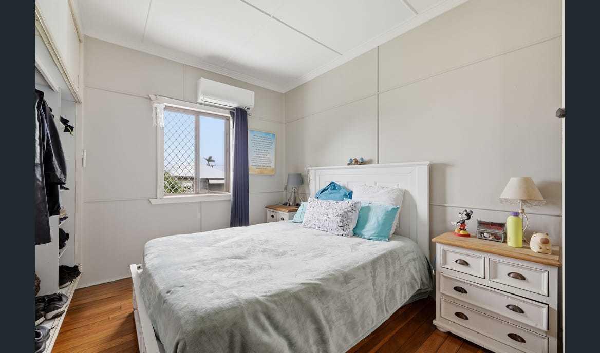 Listing image for 27 Langdon Avenue, Margate  QLD  4019