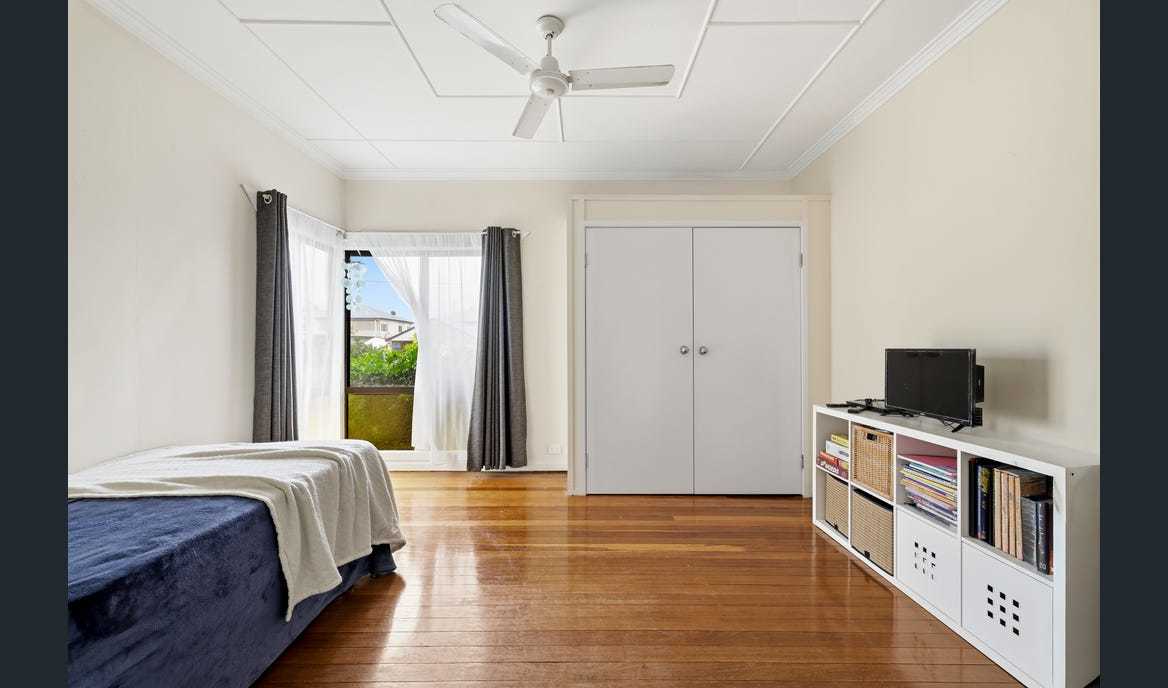 Listing image for 27 Langdon Avenue, Margate  QLD  4019