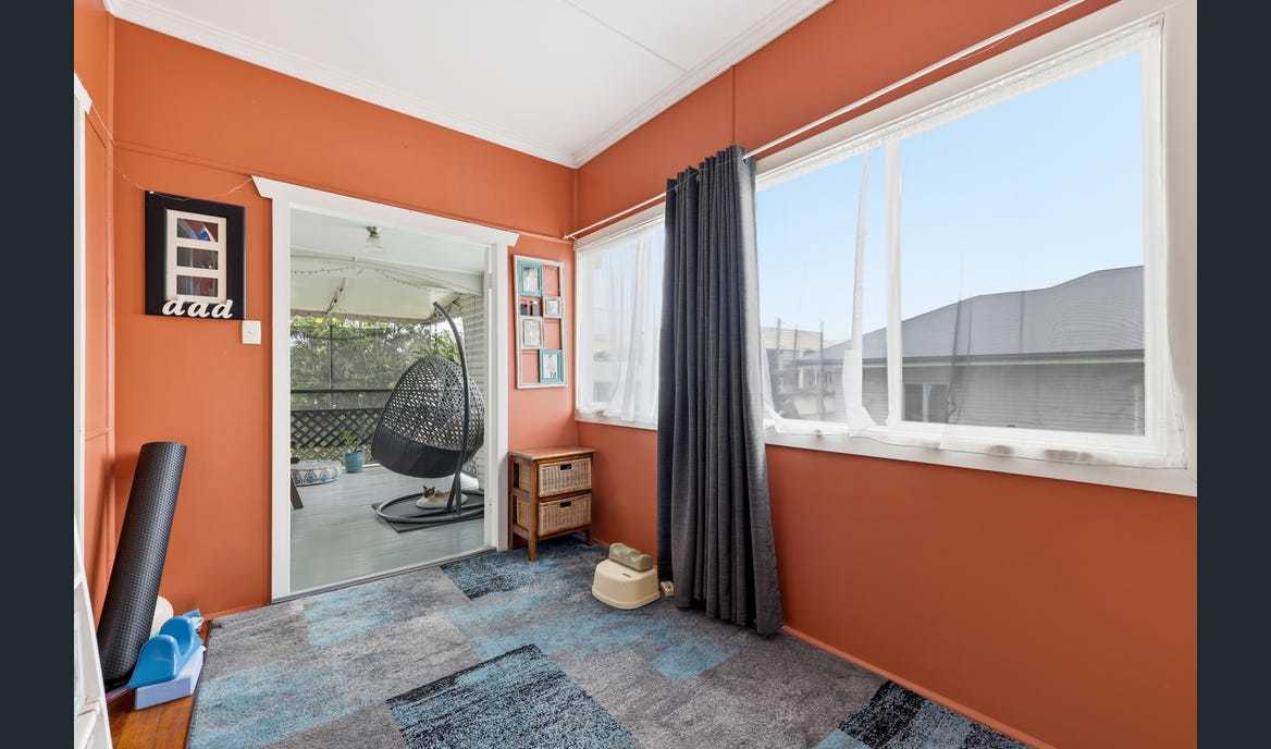 Listing image for 27 Langdon Avenue, Margate  QLD  4019