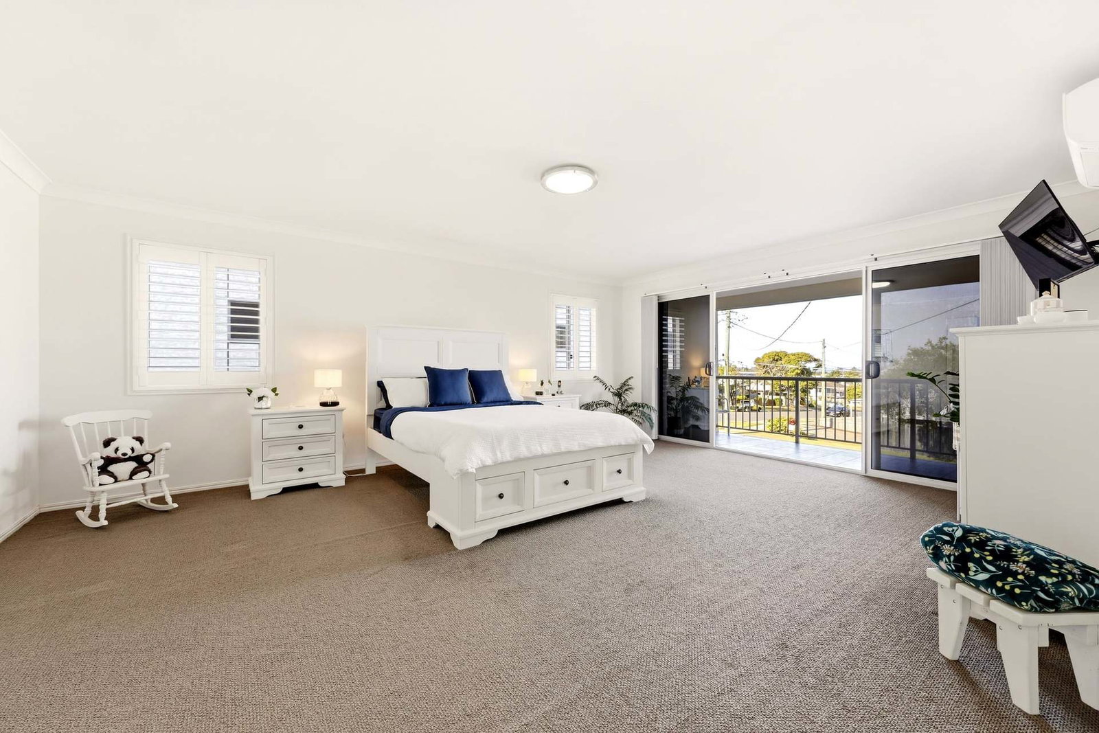 Listing image for 37 Dover Road, Margate  QLD  4019