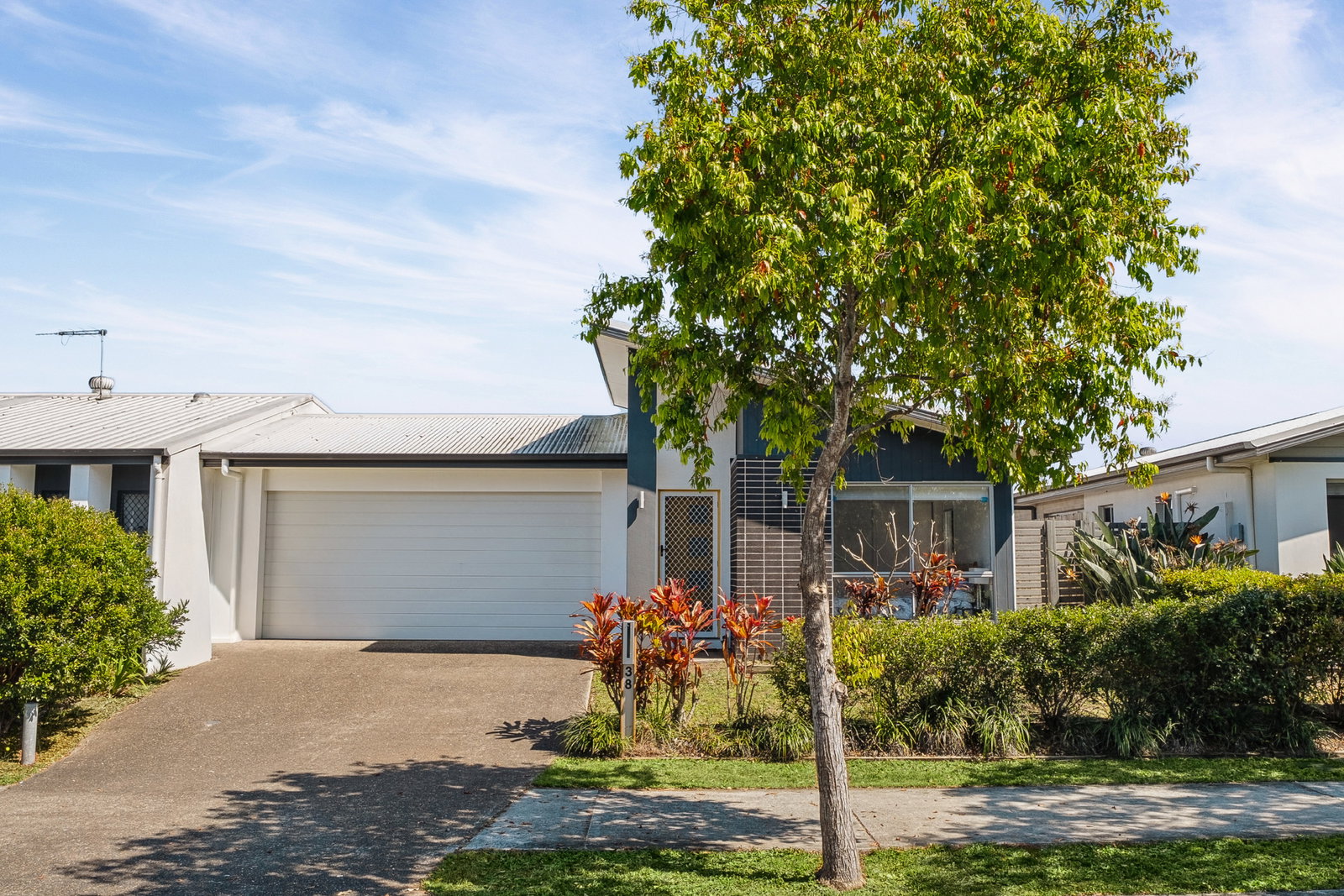 Listing image for 38 McConnell Esplanade, Strathpine  QLD  4500