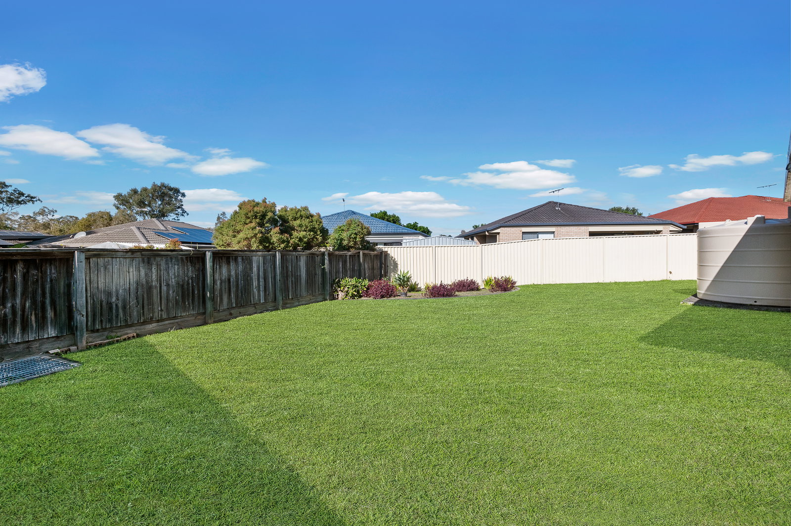 Listing image for 42 Peachfield Dve, Morayfield  QLD  4506