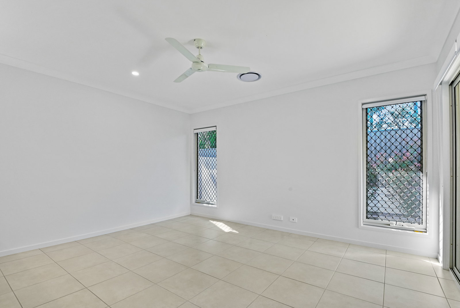 Listing image for 8 Bloomfield St, Pallara  QLD  4110