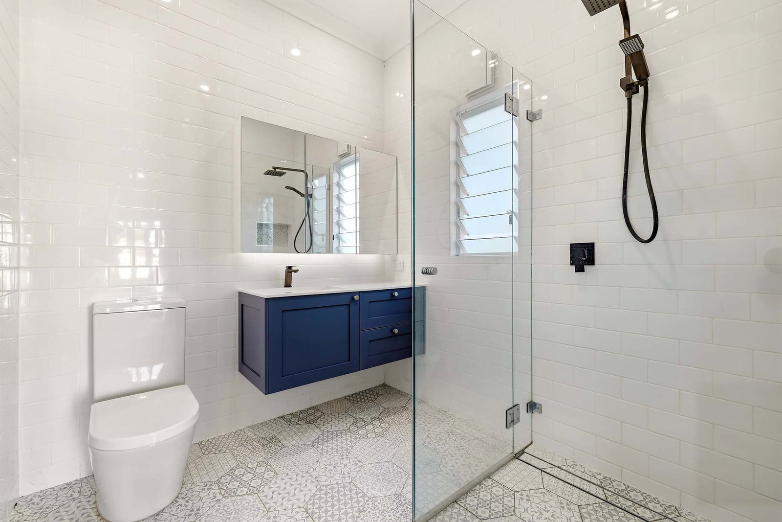 Listing image for 47 Central Avenue, Scarborough  QLD  4020