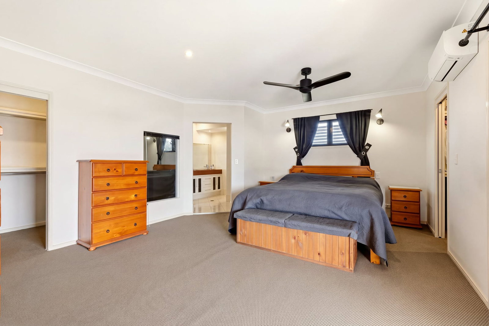 Listing image for 18 Clifford Street, Woody Point  QLD  4019