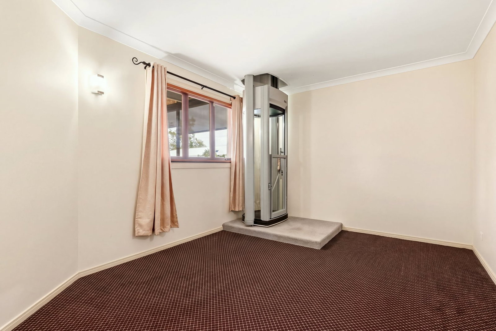 Listing image for 18 Clifford Street, Woody Point  QLD  4019