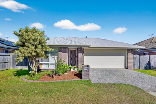 34 Feather Court, Morayfield