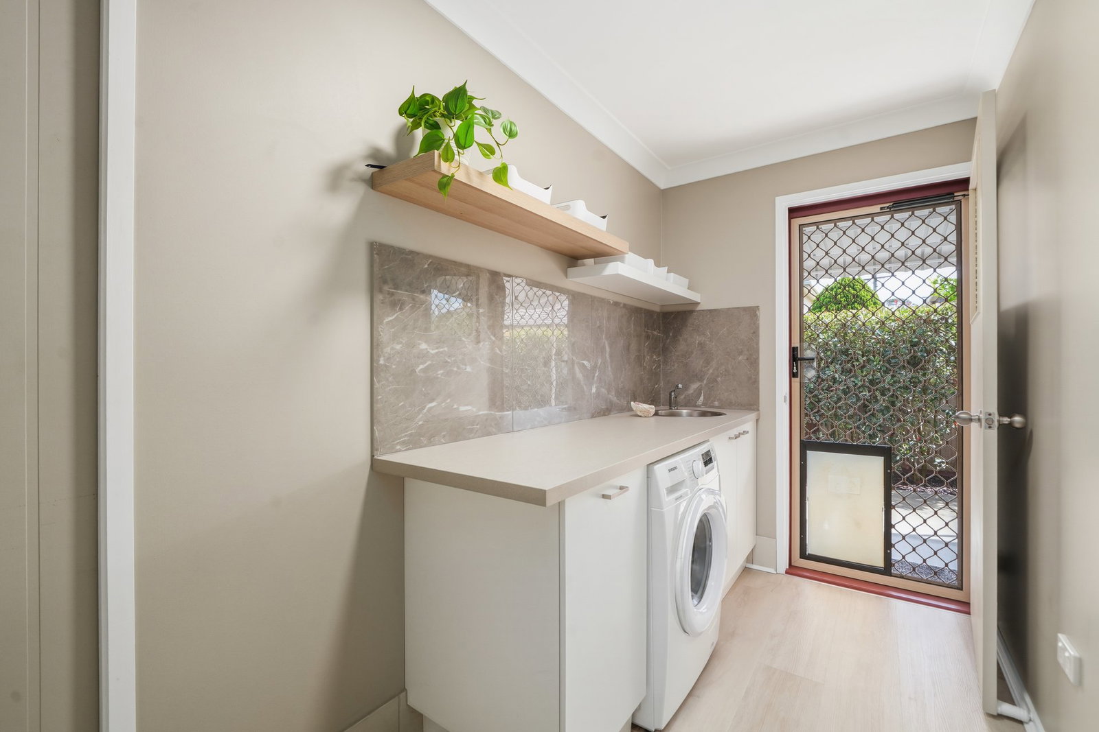 Listing image for 1/8 Euston Street, Kippa-ring  QLD  4021