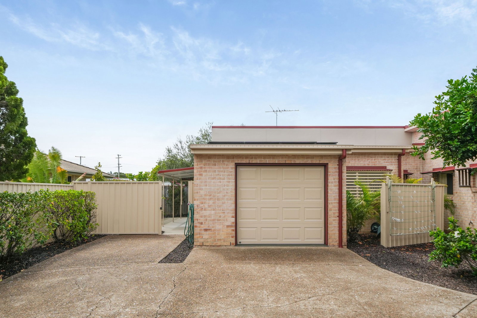 Listing image for 1/8 Euston Street, Kippa-ring  QLD  4021