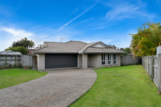 21 Abraham Cl, Morayfield