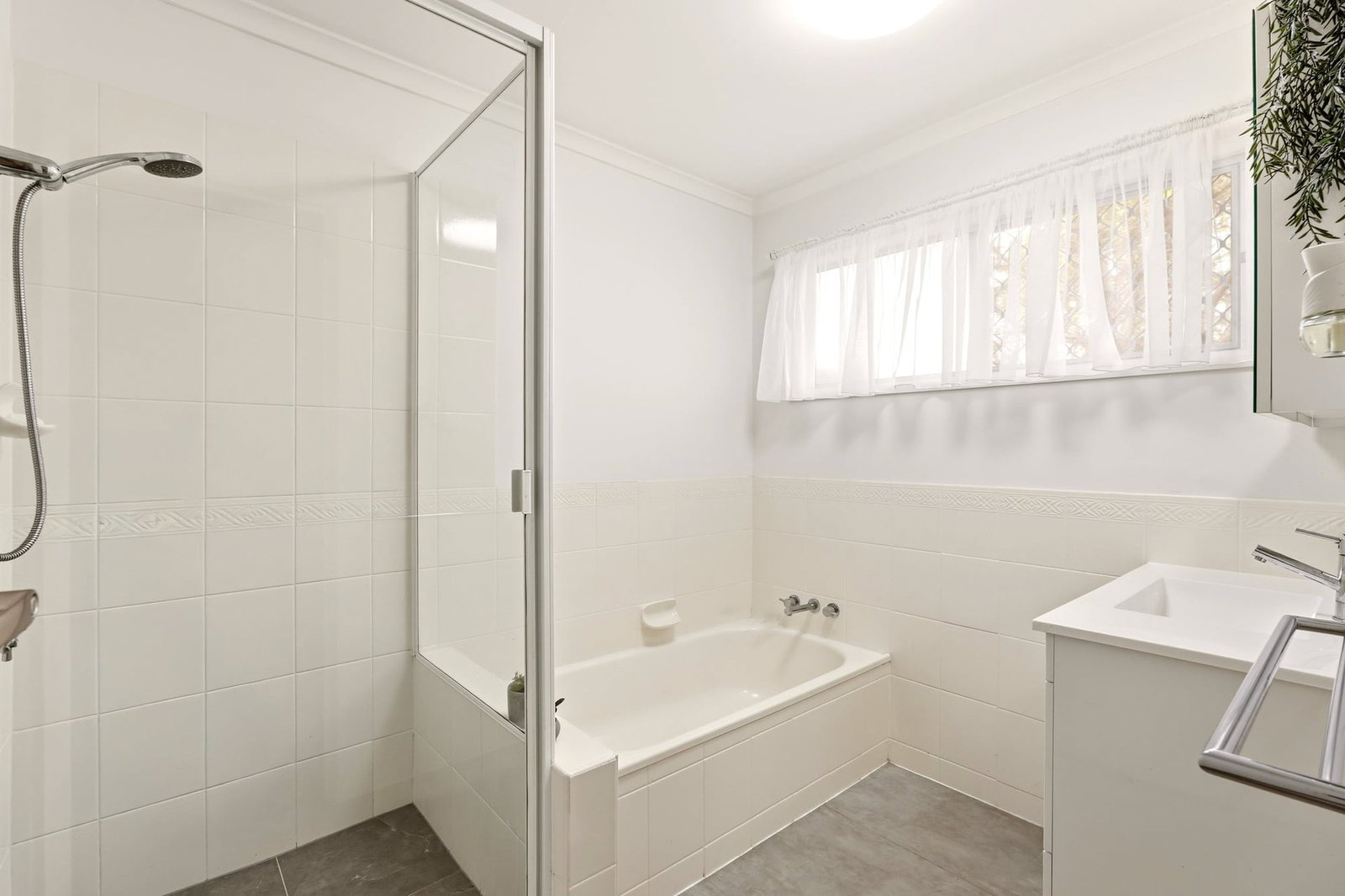Listing image for 28 Arcadia Crescent, Kippa-ring  QLD  4021