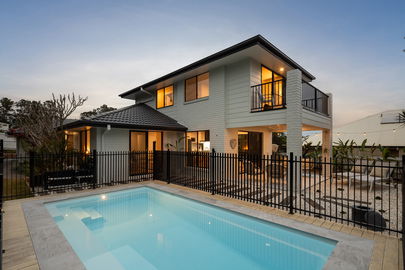 17 Viewland Drive