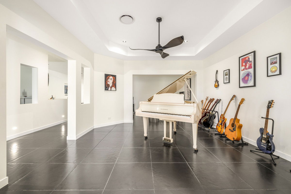 114 Old Gympie Road Mooloolah Valley QLD 4553
