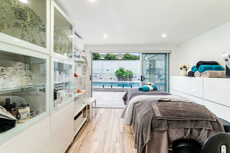 Listing image for 33 McEwan Avenue, Winston Hills  NSW  2153