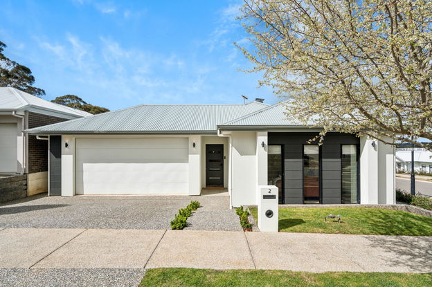 2 Morialta Grove, Mount Barker