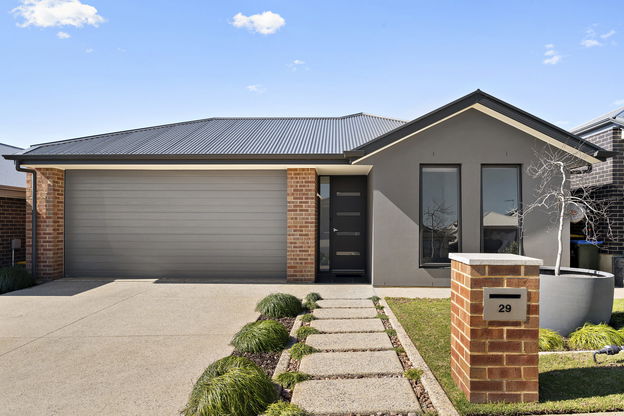 29 Muirfield St, Mount Barker
